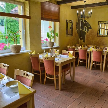 Fantazia - Brezno-muranska Planina Gasthuis 3*